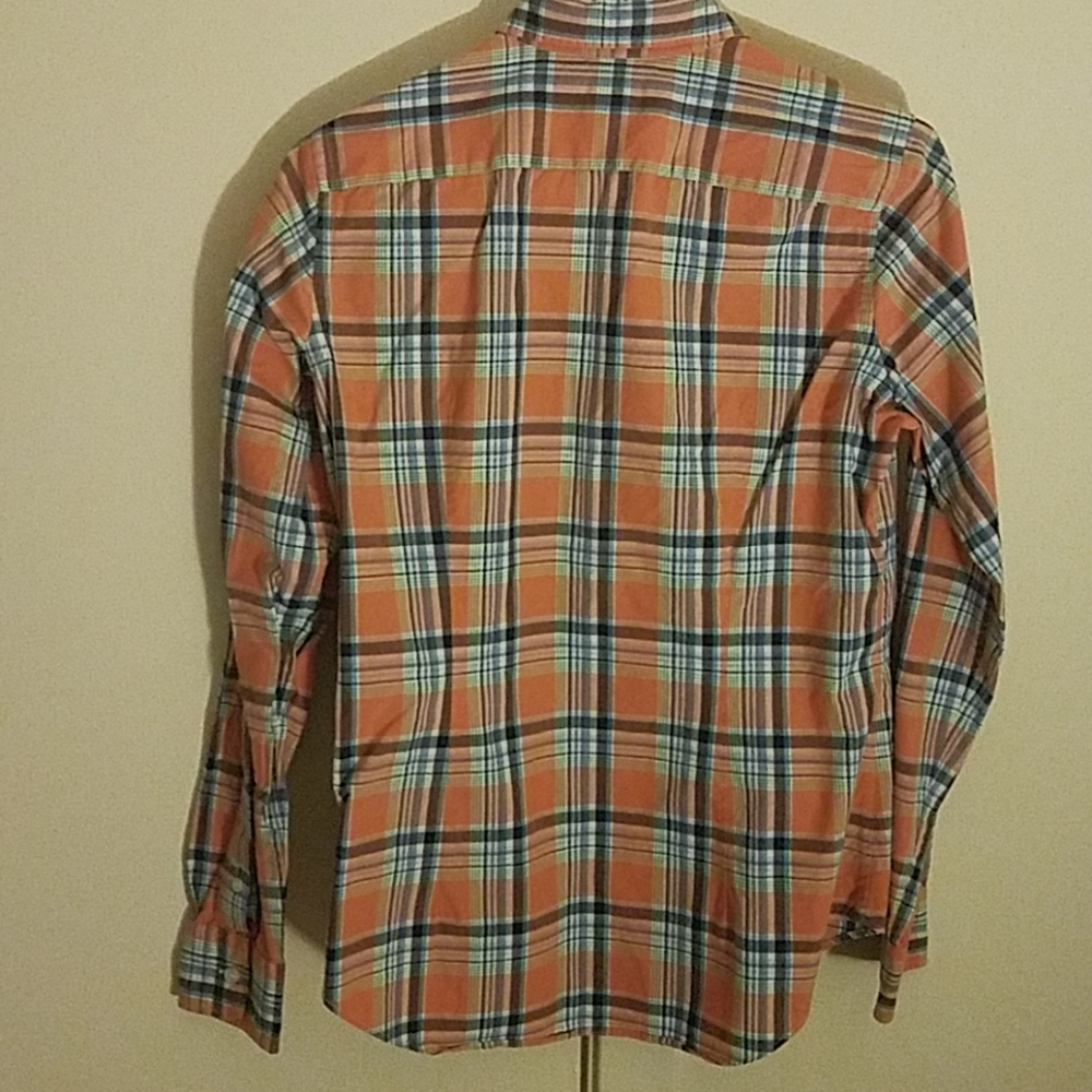Shirt - Picture 2 of 3